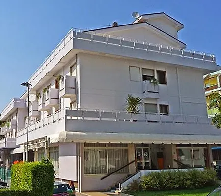 Pigalle Hotel