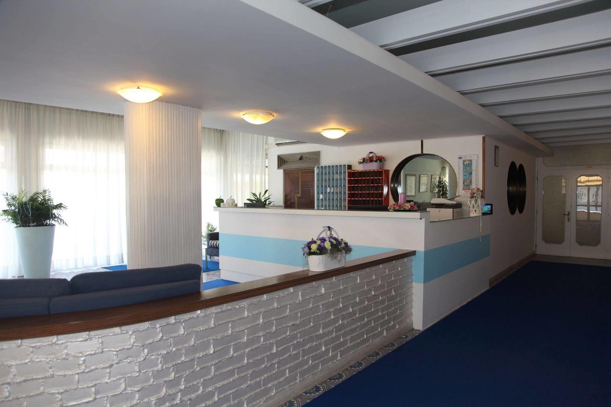 Pigalle Hotel